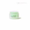 Aloe Vera Gel znamke PE Cosmetics vsebuje 100% čisti koncentrat Aloe Vere. Gel je zelo gladek in hladi kožo po sončenju ali savnanju. 